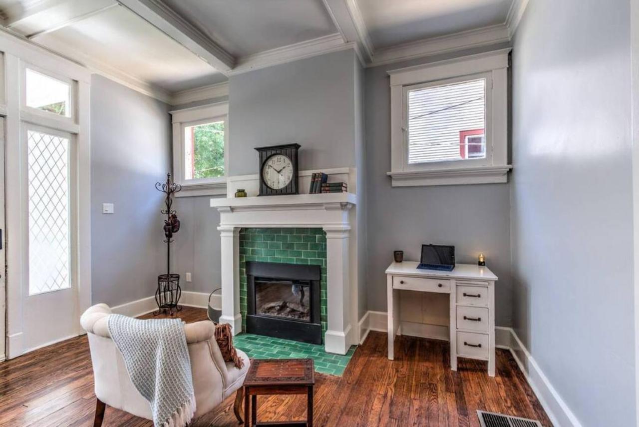 Elegant Colonial With Lovely Details And Character Μέμφις Εξωτερικό φωτογραφία